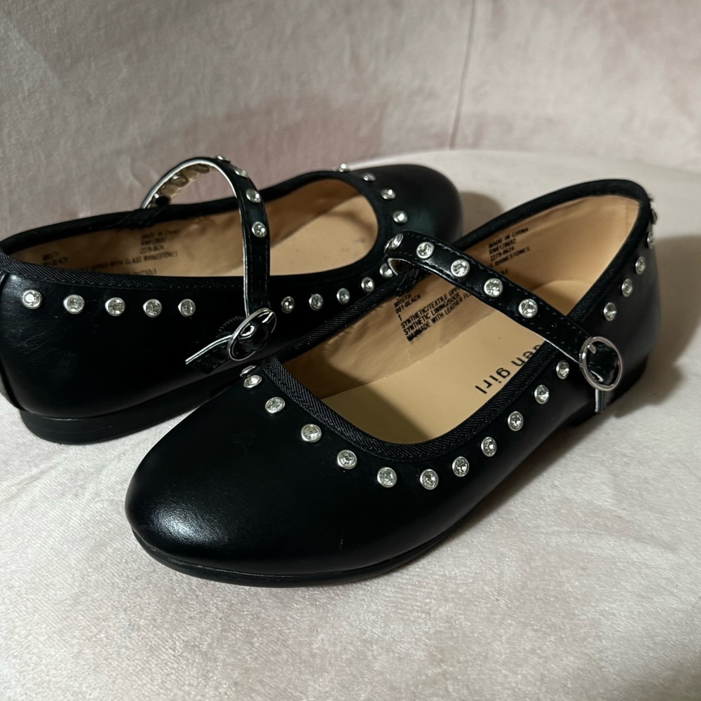 Madden Girl black studded Maryjane’s kids shoes size 1